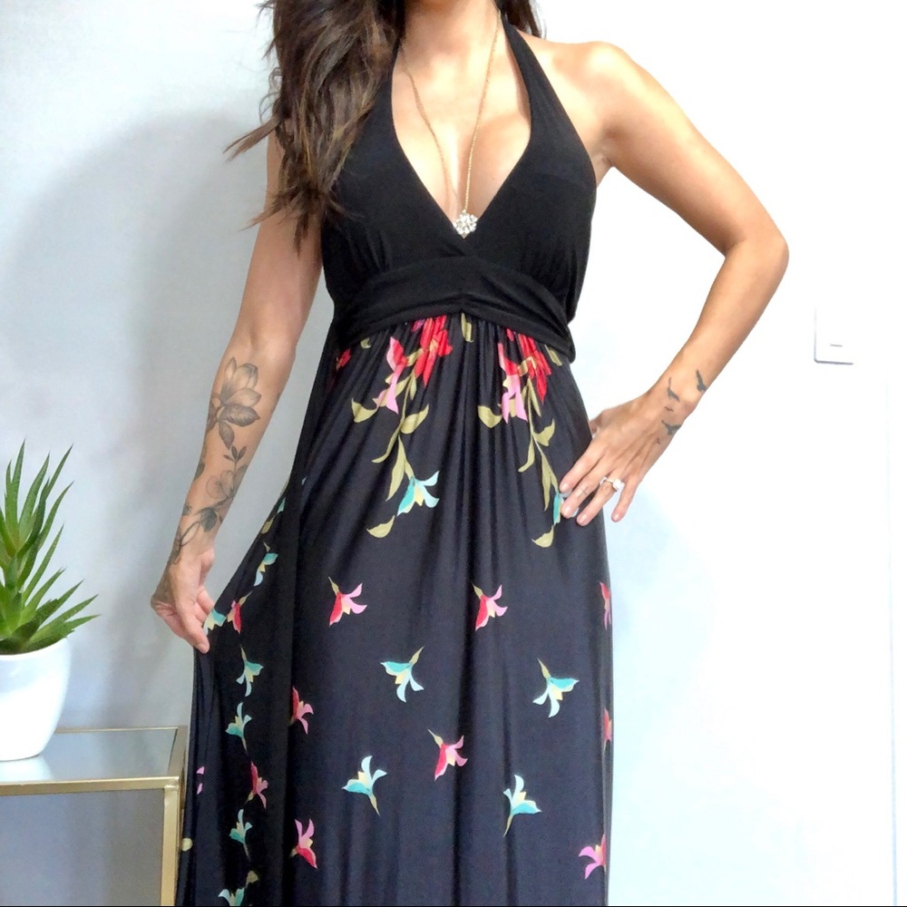 Flyaway maxi Dress